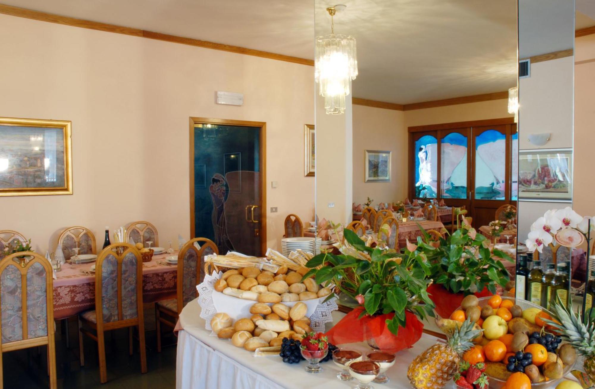 פיירה די פרימיירו Hotel Sass Maor מראה חיצוני תמונה